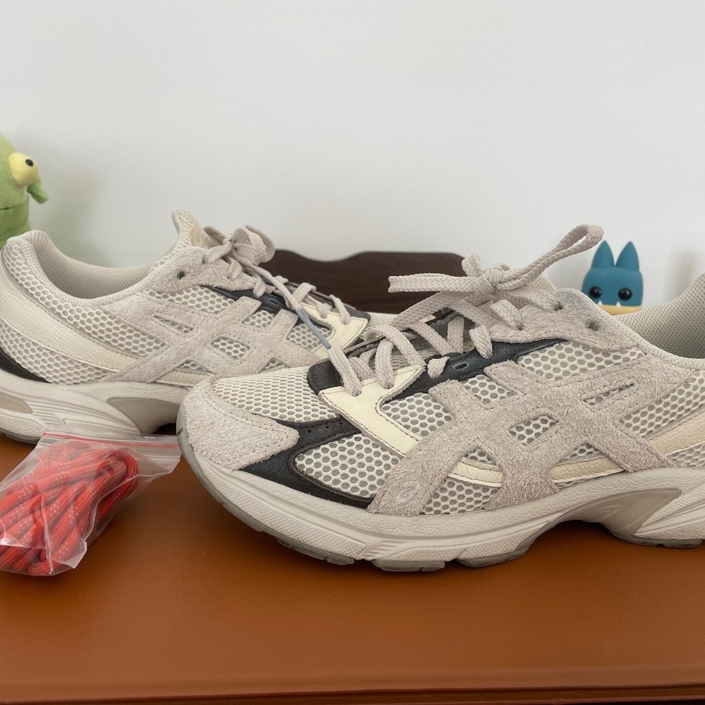 Size 8.5 ASICS HAL STUDIOS x Gel 1130 Glacier Used